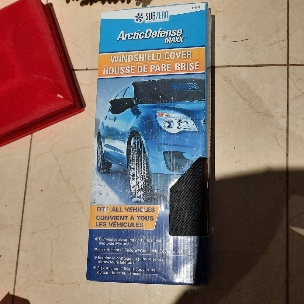 SubZero Windshield Cover with Storage Pocket 42"X61"